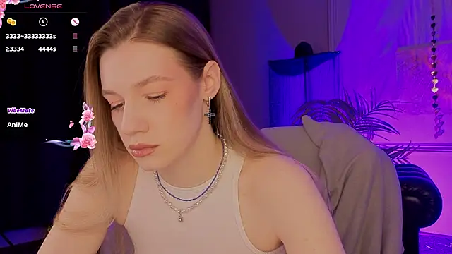 Vanessa  Lui online show from February 25, 4:27 pm