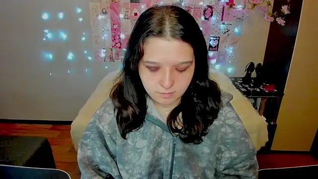 Kate Acid online show from April 14, 1:05 am