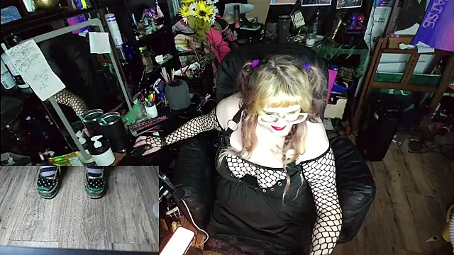Sinstresshemlock online show from June 7, 2:40 am