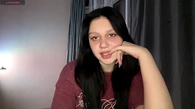 RaquelsHusband online show from February 24, 2:49 pm