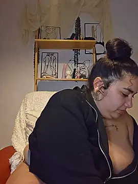 Deesse luna online show from March 29, 7:35 pm