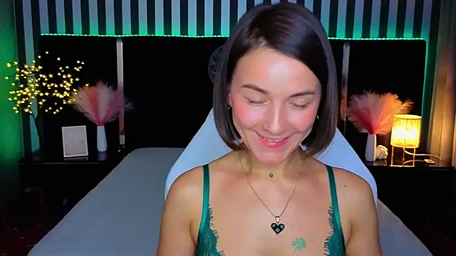 GracefulMichelle online show from June 15, 7:14 pm