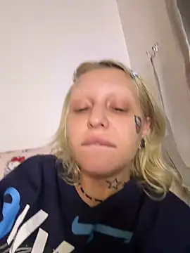 urlittlebaby666 online show from February 22, 4:02 am