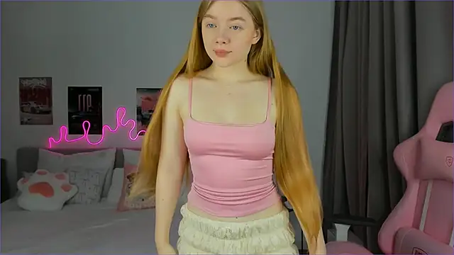 EvaRaee online show from March 6, 3:34 am