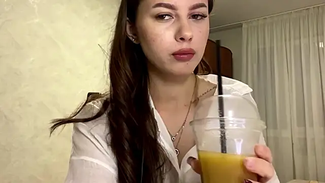 StephaniCute online show from April 9, 3:28 pm