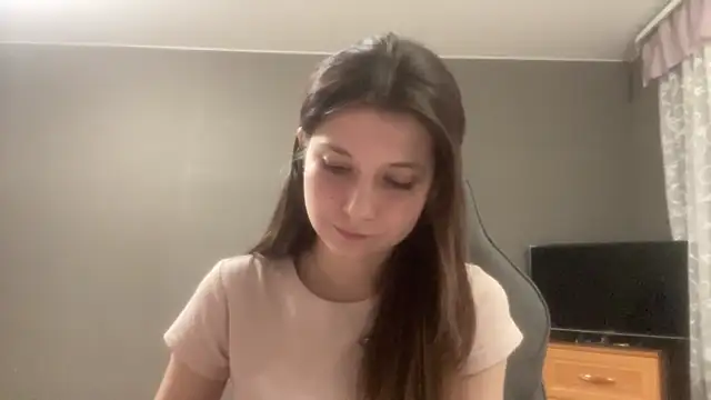 LunnaBliss online show from March 10, 5:17 pm