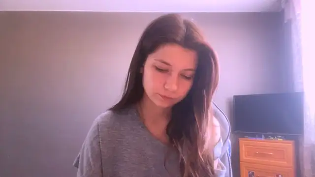 LunnaBliss online show from March 22, 9:48 am