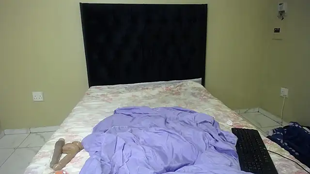 sexydiamond15 online show from March 6, 12:28 am