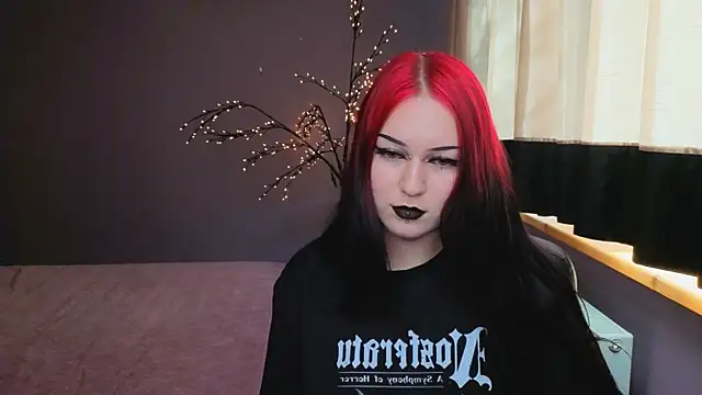 ElizabethVamp online show from July 1, 5:51 am