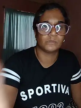 indianstrawberrylips4u online show from July 19, 3:14 pm