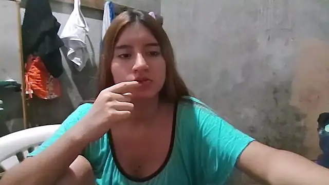 Emily 231 online show from April 17, 3:41 am