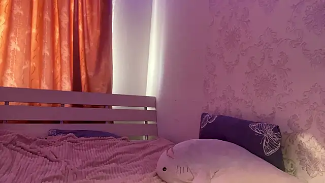 aera elese online show from April 10, 11:27 am