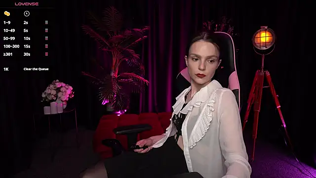 Wild Alice me online show from March 8, 4:00 pm