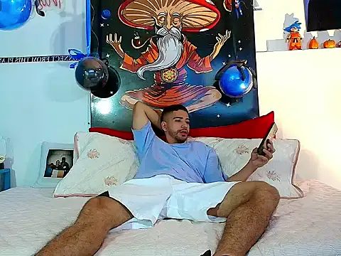 Eliassalvatore  online show from March 29, 5:01 pm