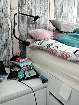 Emma12117 online show from March 17, 9:57 am