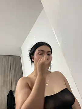 scarleth marquezz online show from May 27, 2:41 am