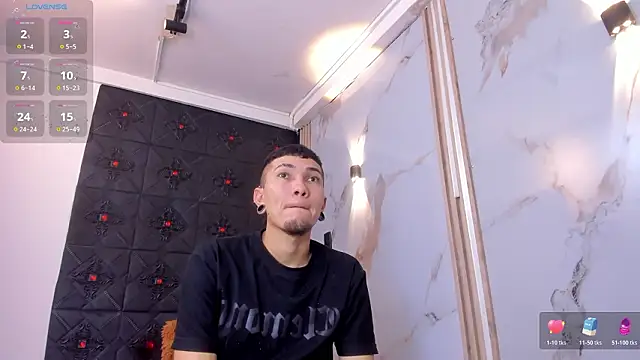 Logan and Reachel online show from March 23, 7:53 pm