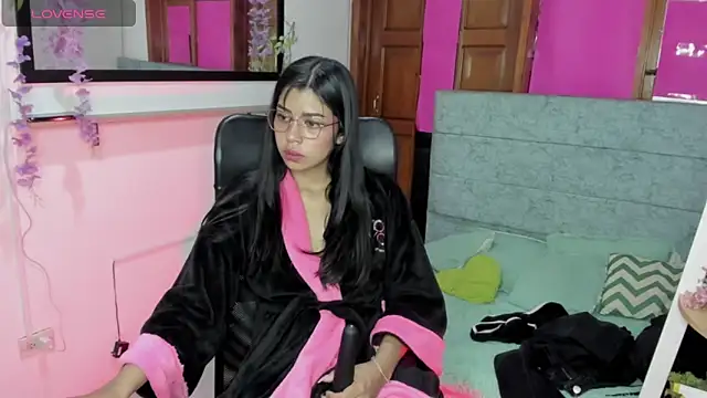 Aysha winxs online show from June 6, 7:03 am