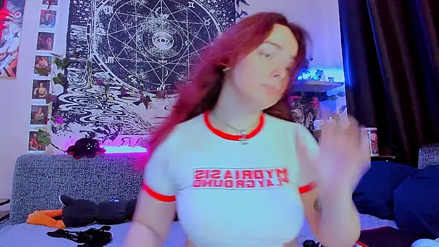 FearlessDivaX online show from July 16, 3:22 am