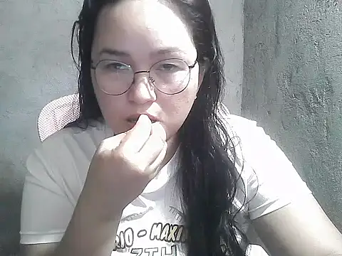 wildchinita00 online show from June 25, 8:40 am
