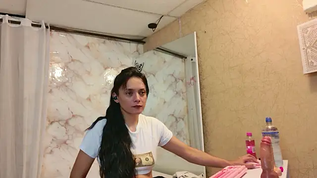 QueenSallyDesire online show from April 18, 3:09 am