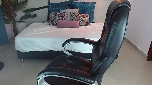 Anne blake online show from April 27, 12:13 pm