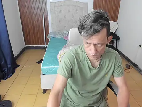 juan and luke online show from April 17, 12:07 pm