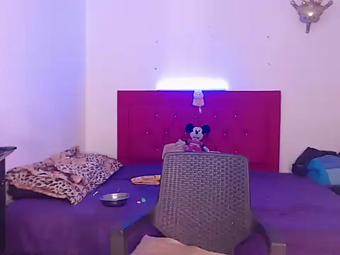 cellesthee online show from April 14, 8:53 pm