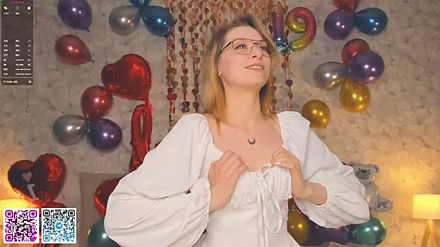 CleopatraHabibi online show from March 30, 8:47 am