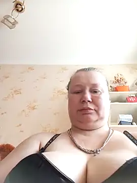 KiraStanton online show from June 15, 10:59 am
