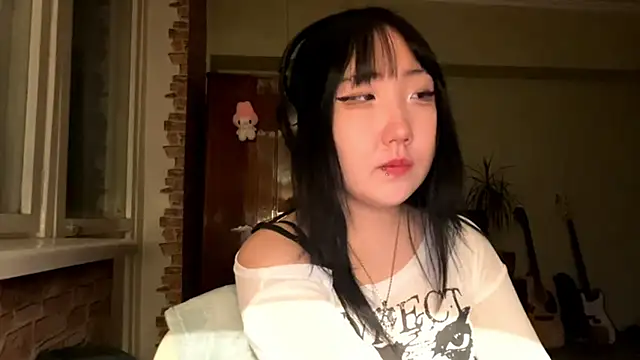 Yunananaa online show from March 5, 2:24 pm