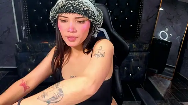 Daphne nicole b online show from July 7, 12:52 pm