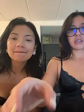 susi chimm online show from April 18, 2:36 am