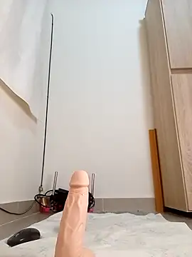 Mariian Zeller online show from April 30, 10:09 am