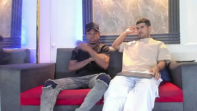 Latins on fire online show from April 5, 12:15 pm