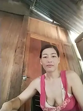 lris-Beauty77 online show from July 8, 9:11 am
