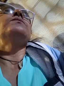 Lorenaluna online show from April 18, 1:08 am