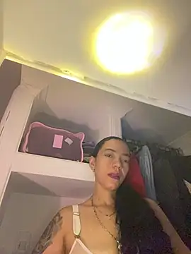 Maluxx333 online show from July 18, 1:53 am