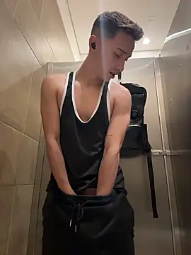 Thiago Jones1 online show from March 10, 3:27 pm