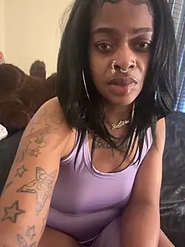 wavywavy12 online show from February 24, 8:07 pm