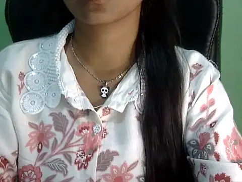 cute momo love online show from April 2, 5:16 am