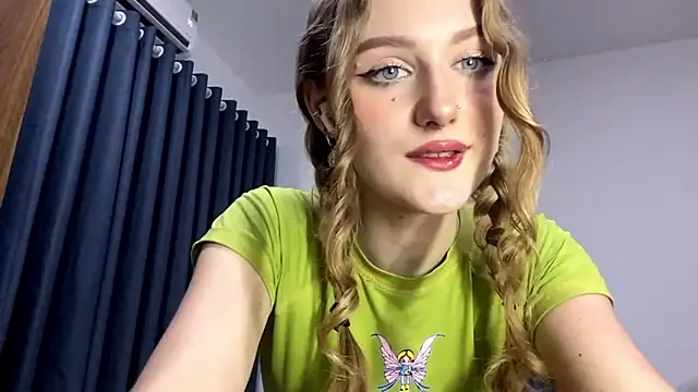 HotCheeseCake online show from March 3, 10:54 am