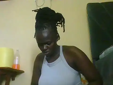 Lynne10 online show from June 27, 6:58 pm