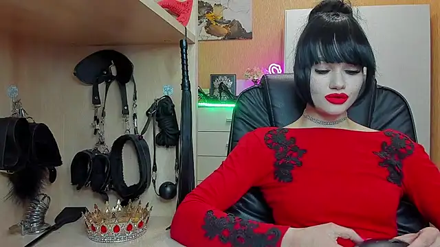 KristiTopxx online show from April 18, 8:31 pm