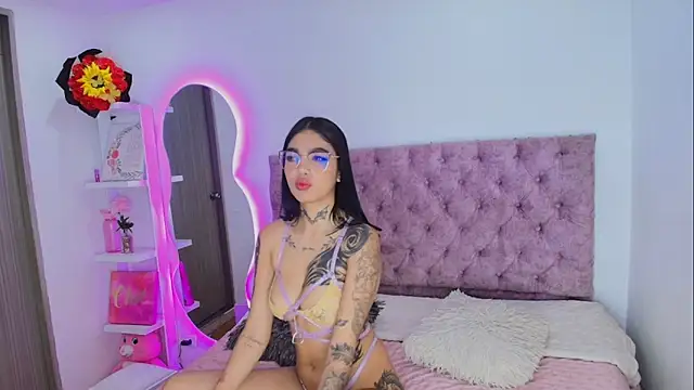 CamilaVelour online show from March 6, 12:06 am