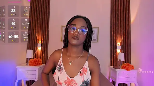 Chloebrunnie online show from July 26, 1:41 pm