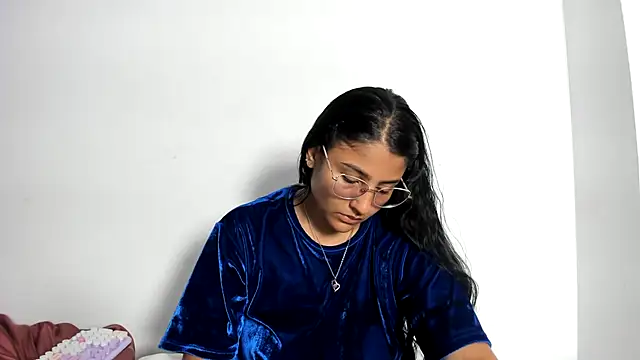 TatyGomez  online show from July 1, 4:12 am