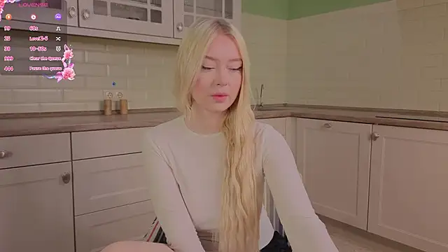 ChristinBland online show from March 25, 8:56 pm