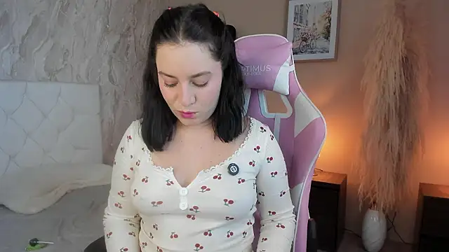 Dollhell online show from February 25, 12:48 pm