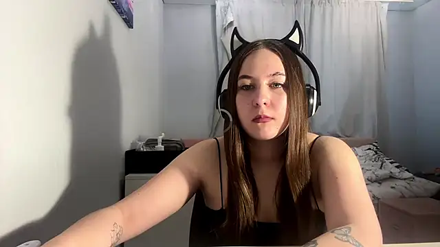 SheryllPickrel online show from March 4, 1:07 pm